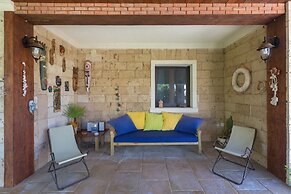 3025 Villa Verdeoasi by Barbarhouse