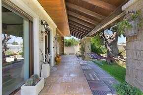 3025 Villa Verdeoasi by Barbarhouse