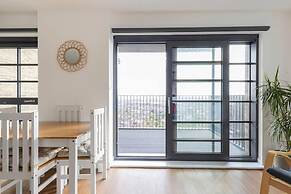 Beautiful 2-bed Apartment in Wembley