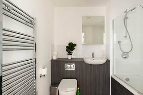 Beautiful 2-bed Apartment in Wembley