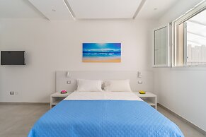 2945 Residence Jolly Mare - Mono by Barbarhouse