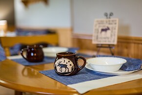 Middle Brook Cottages & Chalets