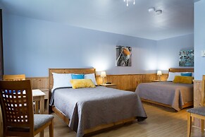 Middle Brook Cottages & Chalets