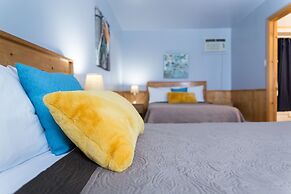 Middle Brook Cottages & Chalets