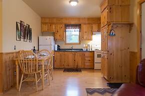 Middle Brook Cottages & Chalets