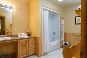 Middle Brook Cottages & Chalets