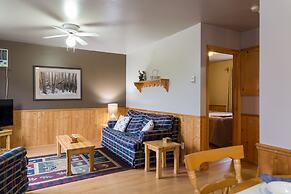 Middle Brook Cottages & Chalets