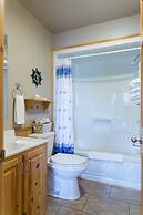 Middle Brook Cottages & Chalets