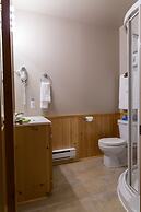 Middle Brook Cottages & Chalets