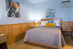 Middle Brook Cottages & Chalets