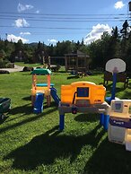 Middle Brook Cottages & Chalets