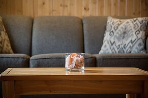 Middle Brook Cottages & Chalets