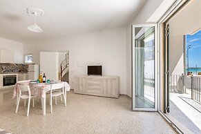 2430 Sunny Beach Apartments - Bilo Beach by Barbarhouse