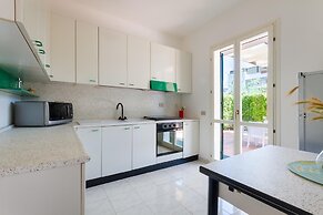 2987 Villa Brunilda by Barbarhouse