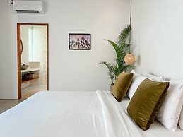 Botanique Villa & Studio