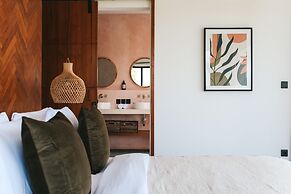 Botanique Villa & Studio