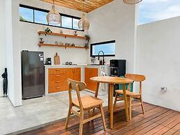 Botanique Villa & Studio