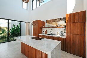 Botanique Villa & Studio