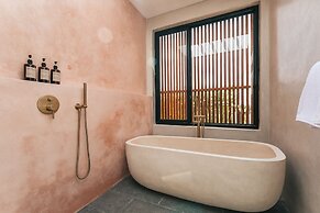 Botanique Villa & Studio