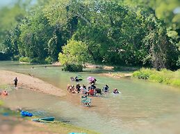 Son's Blue River Camp Glamping Cabin E