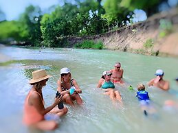 Son's Blue River Camp Glamping Cabin F