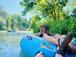 Son's Blue River Camp Glamping Cabin F