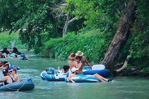 Son's Blue River Camp Glamping Cabin F