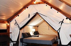 Son's Blue River Camp Glamping Cabin F