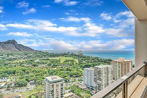 Spectacular Ocean & Diamond Head View 2 Bedroom Condo w/ Free Parking!