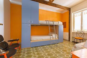 1961 Villa Aurora - Trilo Pier by Barbarhouse