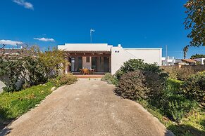 2753 Villa Evelin by Barbarhouse