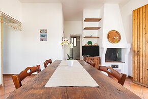 2753 Villa Evelin by Barbarhouse