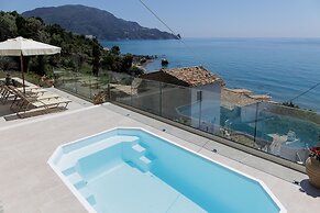 Villa Renata & Villa Filippos with private Plunge Pool by Konnect