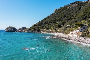 Villa Renata & Villa Filippos with private Plunge Pool by Konnect