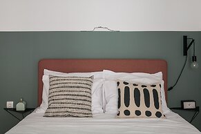 Groovy 2BR Apartment in Koukaki