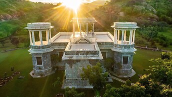 Amã Stays & Trails Abhay Manor, Kaali Toonk