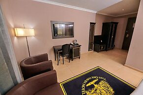 OAK HAVENS  HOTEL