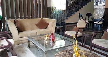 OAK HAVENS  HOTEL