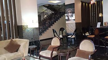OAK HAVENS  HOTEL
