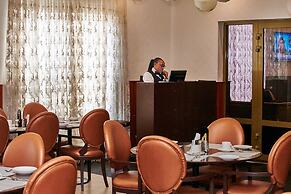 OAK HAVENS  HOTEL