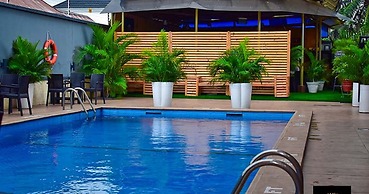 OAK HAVENS  HOTEL