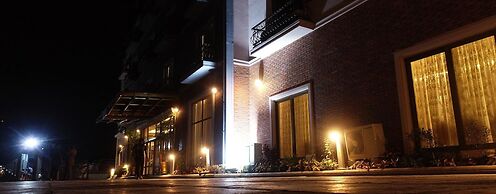 OAK HAVENS  HOTEL