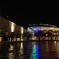 OAK HAVENS  HOTEL