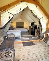 10 Blue River Camp - Glamping Cabin