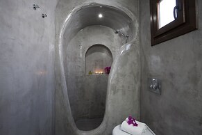 TheArtemis - Perissa Hotel