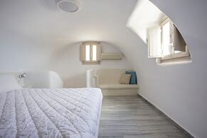 TheArtemis - Perissa Hotel