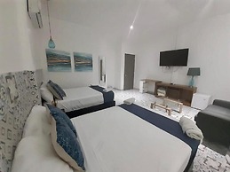 Aw Hotel Holidays Palace