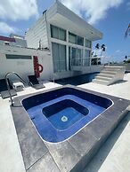 Aw Hotel Holidays Palace