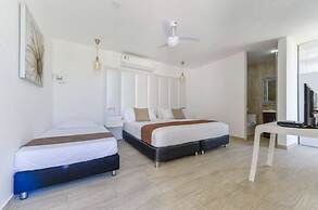 Aw Hotel Holidays Palace