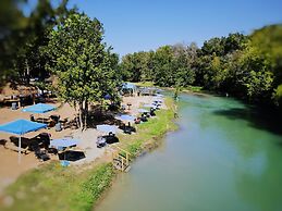 15 Blue River Camp - Glamping Cabin